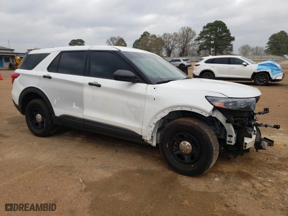 2022 Ford Police Interceptor Utility with VIN 1FM5K8AB4NGA28621, listed as a Copart auction lot 48493725 with 34,347 mi miles and Salvage Title. Bid and sale history available at carsss.com. Image 4.