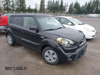 2012 Kia Soul with VIN KNDJT2A57C7448703, listed as a IAAI auction lot 41919799 with 131,875 mi miles. Bid and sale history available at carsss.com. Image 1.