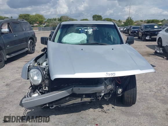 2013 Jeep Patriot Latitude with VIN 1C4NJPFA1DD260398, listed as a IAAI auction lot 41726749 with 146,609 mi miles. Bid and sale history available at carsss.com. Image 12.