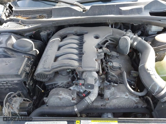 2010 Dodge Challenger SE with VIN 2B3CJ4DV5AH321828, listed as a IAAI auction lot 41803805 with 999,999 mi miles. Bid and sale history available at carsss.com. Image 10.