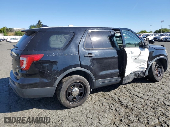 2017 Ford Police Interceptor Utility z VIN 1FM5K8AR4HGB93019, wystawiony jako Copart lot #54857095 z przebiegiem Nie podano mil oraz Czysty tytuł • Clean title. Historia ofert i sprzedaży dostępna na DreamBid. Obrazek 3.