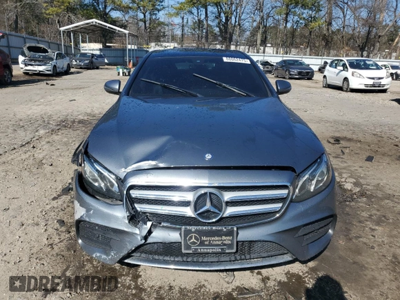 2017 Mercedes-Benz E 300 Luxury with VIN WDDZF4KBXHA202058, listed as a Copart auction lot 88062475 with 166,143 mi miles and Salvage Title. Bid and sale history available at DreamBid. Image 5.