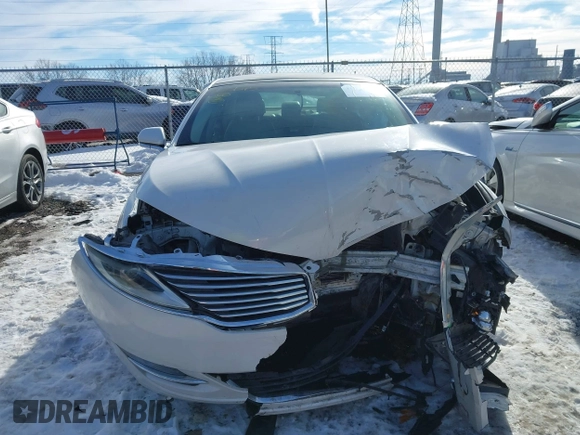 2013 Lincoln MKZ with VIN 3LN6L2J95DR803074, listed as a IAAI auction lot 41331345 with 151,433 mi miles. Bid and sale history available at carsss.com. Image 12.