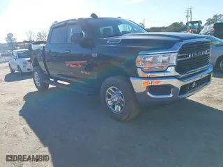 2019 Ram 2500 Big Horn with VIN 3C6UR5DJXKG519053, listed as a IAAI auction lot 41558482 with 184,359 mi miles. Bid and sale history available at carsss.com. Image 1.