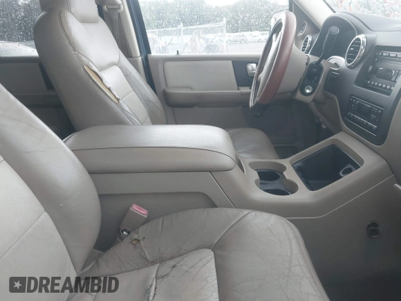 2003 Ford Expedition Eddie Bauer with VIN 1FMRU17W83LB75865, listed as a IAAI auction lot 42350414 with Not provided miles and . Bid and sale history available at DreamBid. Image 5.