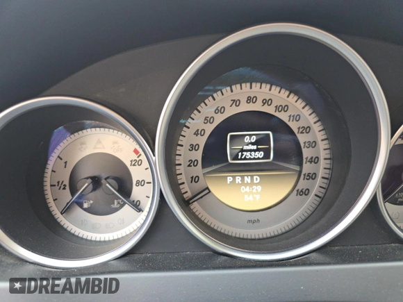 2012 Mercedes-Benz C 300 Sport z VIN WDDGF8BB3CR193809, wystawiony jako Copart lot #51398125 z przebiegiem 178 950 mil mil oraz Szkoda całkowita • Salvage title. Historia ofert i sprzedaży dostępna na DreamBid. Obrazek 8.
