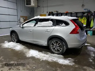 2018 Volvo V60 Cross Country with VIN YV440MWK6J2052043, listed as a Copart auction lot 83323234 with 66,410 mi miles and Salvage Title. Bid and sale history available at carsss.com. Image 2.