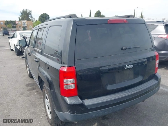 2015 Jeep Patriot Sport with VIN 1C4NJPBA9FD138686, listed as a IAAI auction lot 41690810 with 148,226 mi miles. Bid and sale history available at carsss.com. Image 3.