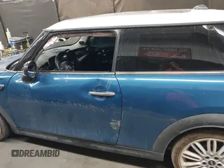 2022 MINI Hardtop Cooper S with VIN WMW53DH05N2R09949, listed as a IAAI auction lot 42111646 with 88,175 mi miles and . Bid and sale history available at DreamBid. Image 14.