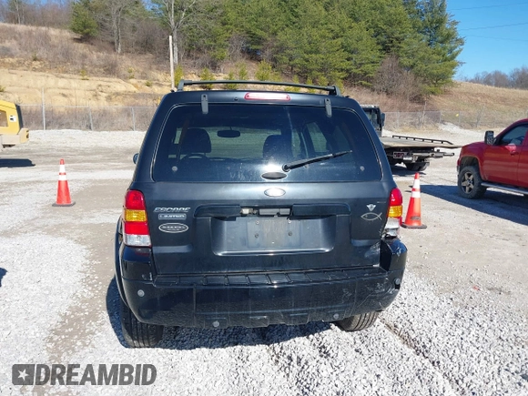 2005 Ford Escape Limited with VIN 1FMCU04155KE23314, listed as a IAAI auction lot 41685671 with 265,731 mi miles and . Bid and sale history available at DreamBid. Image 16.