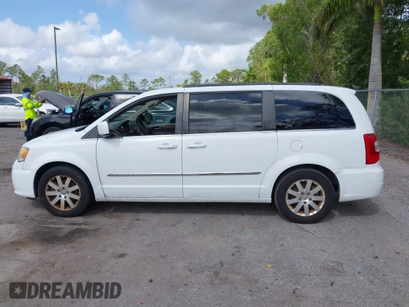 2016 Chrysler Town & Country Touring with VIN 2C4RC1BG8GR293872, listed as a IAAI auction lot 41948314 with 194,780 mi miles. Bid and sale history available at carsss.com. Image 14.
