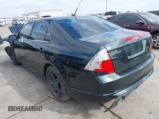 2010 Ford Fusion SE with VIN 3FAHP0HG5AR384834, listed as a IAAI auction lot 41533295 with 124,356 mi miles. Bid and sale history available at carsss.com. Image 3.