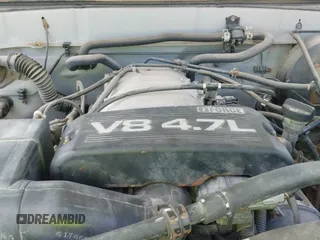 2002 Toyota Tundra SR5 with VIN 5TBBT44132S233082, listed as a IAAI auction lot 43072185 with 250,471 mi miles and . Bid and sale history available at DreamBid. Image 12.