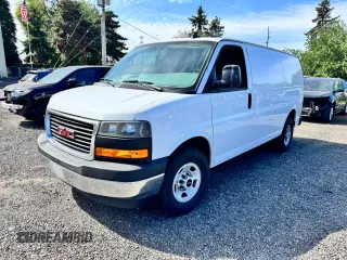 2017 GMC Savana Cargo z VIN 1GTZ7GFGXH1345543, wystawiony jako Copart lot #57692035 z przebiegiem 143 752 mil mil oraz Szkody całkowita. Historia ofert i sprzedaży dostępna na DreamBid. Obrazek 2.