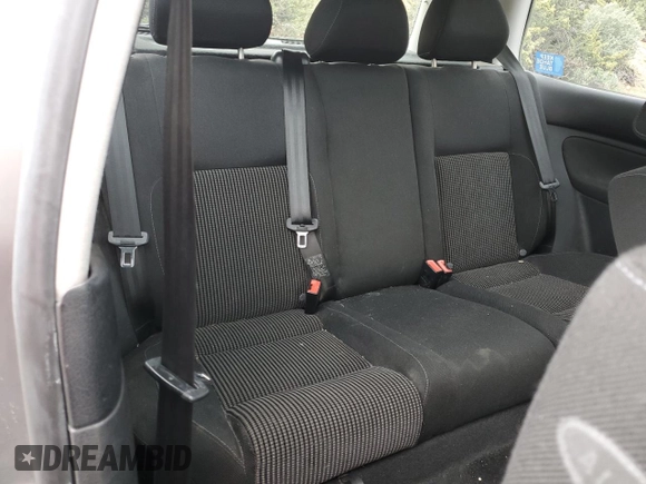 2004 Volkswagen GTI 1.8T z VIN 9BWDE61J944011399, wystawiony jako Copart lot #57156615 z przebiegiem 168 073 mil mil oraz Szkoda całkowita • Salvage title. Historia ofert i sprzedaży dostępna na DreamBid. Obrazek 10.