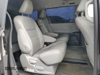 2019 Toyota Sienna XLE Auto Access Seat с VIN 5TDYZ3DC6KS966299, выставлен на аукционе Copart как лот 59930355 с пробегом 92 853 миль миль и Списание • Salvage title. История ставок и продаж доступна на DreamBid. Изображение 11.