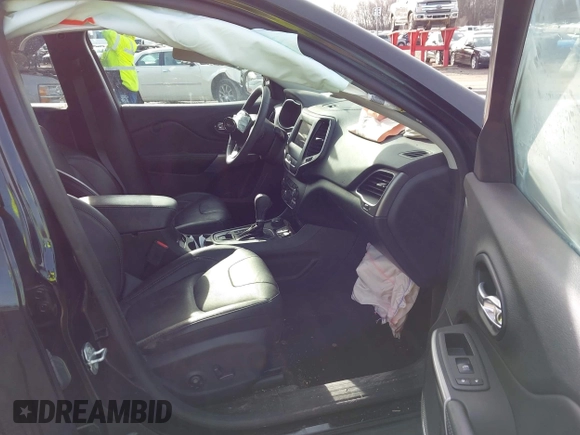 2021 Jeep Cherokee Latitude Lux with VIN 1C4PJMMX1MD216254, listed as a IAAI auction lot 41947214 with 35,445 mi miles and . Bid and sale history available at DreamBid. Image 5.