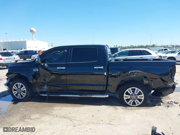 2018 Toyota Tundra 4WD SR5 with VIN 5TFAW5F14JX772459, listed as a IAAI auction lot 41759097 with 89,571 mi miles. Bid and sale history available at carsss.com. Image 15.