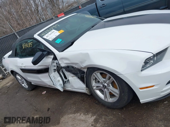 2014 Ford Mustang V6 with VIN 1ZVBP8EM0E5205646, listed as a IAAI auction lot 41716395 with 109,451 mi miles. Bid and sale history available at carsss.com. Image 6.