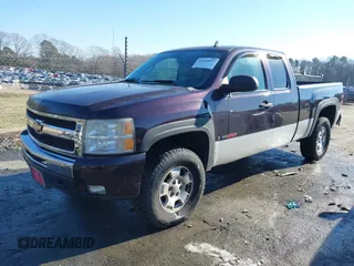 2008 Chevrolet Silverado 1500 with VIN 2GCFK19Y081135708, listed as a IAAI auction lot 41305057 with 206,468 mi miles and . Bid and sale history available at DreamBid. Image 17.