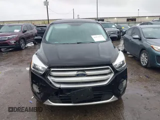 2017 Ford Escape SE with VIN 1FMCU0GD4HUE93661, listed as a IAAI auction lot 41877372 with 63,778 mi miles. Bid and sale history available at carsss.com. Image 12.