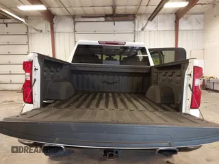 2021 Chevrolet Silverado 1500 LT Trail Boss with VIN 1GCPYFEL2MZ177616, listed as a IAAI auction lot 41941422 with 52,180 mi miles and . Bid and sale history available at DreamBid. Image 18.