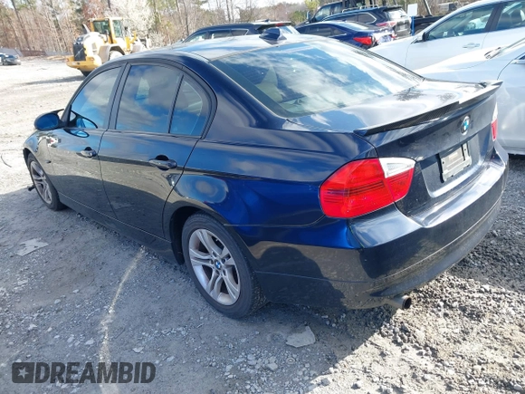 2008 BMW 3 Series 328i with VIN WBAVA37538NL52135, listed as a IAAI auction lot 41721538 with 117,121 mi miles. Bid and sale history available at carsss.com. Image 3.