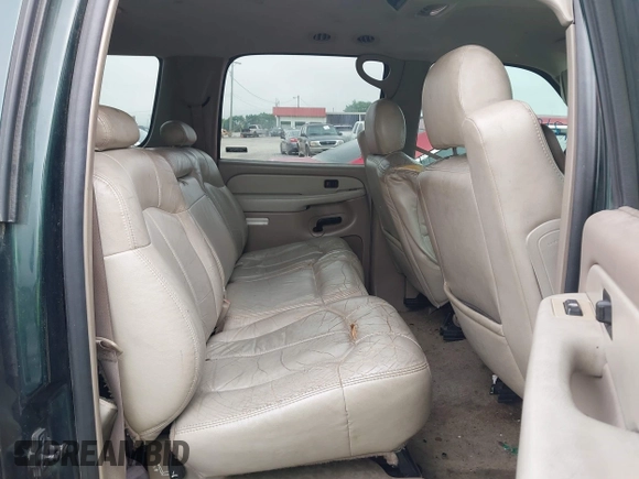 2002 Chevrolet Suburban LT with VIN 1GNEC16ZX2J248205, listed as a IAAI auction lot 42188458 with 343,846 mi miles and . Bid and sale history available at DreamBid. Image 8.