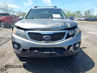 2011 Kia Sorento LX with VIN 5XYKT4A15BG175047, listed as a IAAI auction lot 42161402 with 102,509 mi miles and . Bid and sale history available at DreamBid. Image 12.