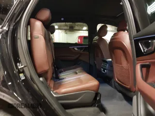 2017 Audi Q7 Prestige with VIN WA1VABF71HD043036, listed as a IAAI auction lot 42255140 with 90,009 mi miles and . Bid and sale history available at DreamBid. Image 8.