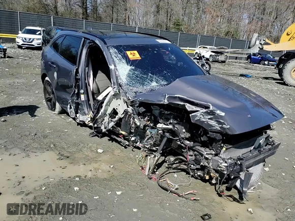 2017 Jaguar F-Pace 35t R-Sport with VIN SADCL2BV2HA096636, listed as a Copart auction lot 60959695 with Not provided miles and Non repairable. Bid and sale history available at DreamBid. Image 12.