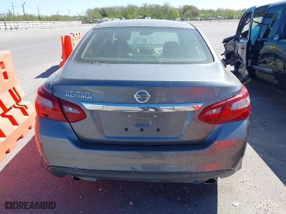 2018 Nissan Altima 2.5 SR with VIN 1N4AL3AP0JC220558, listed as a IAAI auction lot 41854177 with 166,374 mi miles. Bid and sale history available at carsss.com. Image 16.