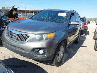 2011 Kia Sorento LX with VIN 5XYKT4A13BG159218, listed as a IAAI auction lot 42049629 with 155,675 mi miles. Bid and sale history available at carsss.com. Image 2.