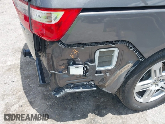 2013 Honda Odyssey Touring with VIN 5FNRL5H96DB068843, listed as a IAAI auction lot 42312176 with 115,804 mi miles and . Bid and sale history available at DreamBid. Image 19.