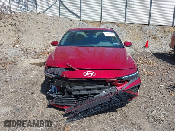 2025 Hyundai Elantra SE z VIN KMHLL4DG4SU856802, wystawiony jako IAAI lot #42102646 z przebiegiem 1 555 mil mil oraz . Historia ofert i sprzedaży dostępna na DreamBid. Obrazek 13.