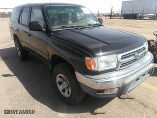 2000 Toyota 4Runner with VIN JT3GM84R0Y0061827, listed as a IAAI auction lot 41767033 with 237,007 mi miles. Bid and sale history available at carsss.com. Image 1.