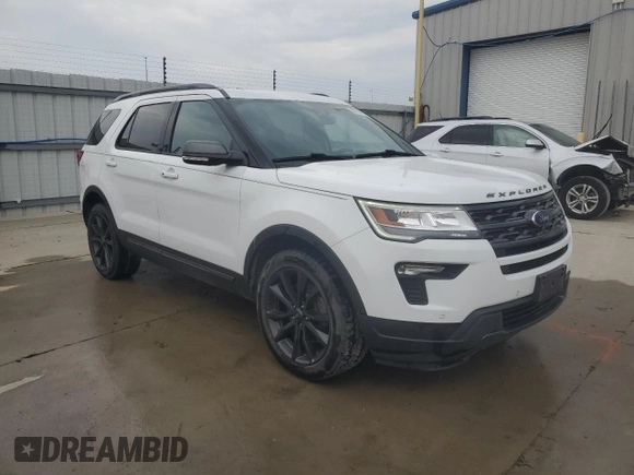 2019 Ford Explorer XLT with VIN 1FM5K8D88KGB05292, listed as a Copart auction lot 59758145 with 97,353 mi miles and Salvage title. Bid and sale history available at DreamBid. Image 4.