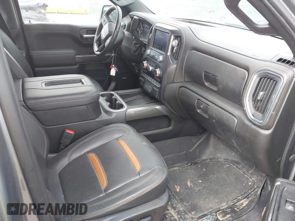 2022 GMC Sierra 1500 AT4 with VIN 1GTU9EET7NZ212467, listed as a IAAI auction lot 41680267 with 48,978 mi miles. Bid and sale history available at carsss.com. Image 5.