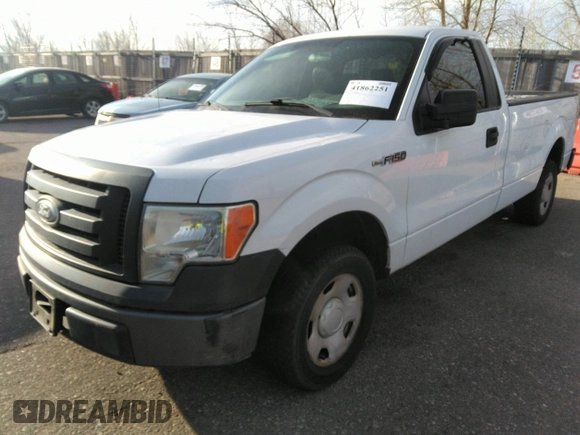 2011 Ford F-150 XL with VIN 1FTMF1CM0BKD13092, listed as a IAAI auction lot 41862251 with 260,937 mi miles. Bid and sale history available at carsss.com. Image 2.