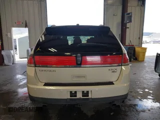 2007 Lincoln MKX z VIN 2LMDU88C97BJ02862, wystawiony jako IAAI lot #42321403 z przebiegiem 204 554 mil mil oraz . Historia ofert i sprzedaży dostępna na DreamBid. Obrazek 16.