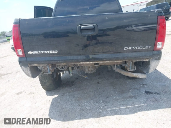 2005 Chevrolet Silverado 1500 LT with VIN 2GCEK13T351266474, listed as a IAAI auction lot 42098149 with 225,667 mi miles and . Bid and sale history available at DreamBid. Image 19.