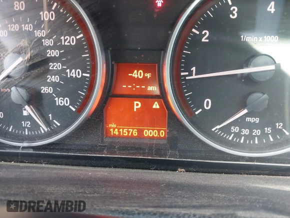 2011 BMW 3 Series 328i с VIN WBAPH7C54BE682973, выставлен на аукционе IAAI как лот 42235227 с пробегом 141 576 миль миль и . История ставок и продаж доступна на DreamBid. Изображение 7.