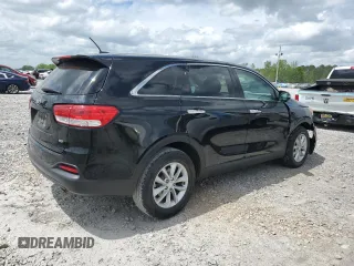 2018 Kia Sorento LX with VIN 5XYPG4A33JG404707, listed as a Copart auction lot 51875565 with 226,214 mi miles and Salvage Title. Bid and sale history available at carsss.com. Image 3.