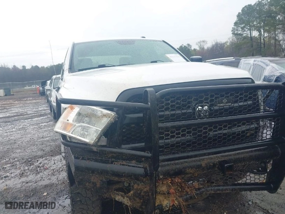 2018 Ram 2500 Tradesman with VIN 3C6UR5CL6JG148264, listed as a IAAI auction lot 41839450 with 107,852 mi miles. Bid and sale history available at carsss.com. Image 6.