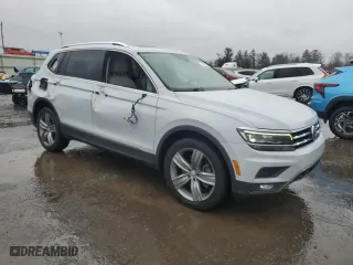 2018 Volkswagen Tiguan SEL Premium with VIN 3VV4B7AX7JM003669, listed as a Copart auction lot 47765235 with 67,713 mi miles and Salvage Title. Bid and sale history available at carsss.com. Image 4.