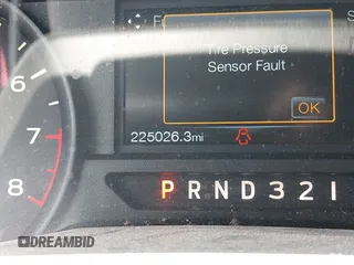 2017 Ford F-150 XL с VIN 1FTMF1C88HFA30489, выставлен на аукционе IAAI как лот 42481244 с пробегом 225 026 миль миль и . История ставок и продаж доступна на DreamBid. Изображение 15.