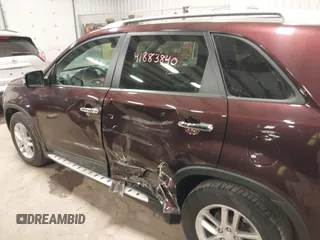 2015 Kia Sorento LX with VIN 5XYKT3A65FG635450, listed as a IAAI auction lot 41883840 with 97,238 mi miles. Bid and sale history available at carsss.com. Image 6.