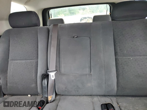 2008 Chevrolet Tahoe z VIN 1GNGK13008J212559, wystawiony jako Copart lot #59195815 z przebiegiem Nie podano mil oraz Nie do naprawy • Non repairable. Historia ofert i sprzedaży dostępna na DreamBid. Obrazek 10.
