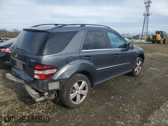 2010 Mercedes-Benz M 350 z VIN 4JGBB8GB5AA549449, wystawiony jako Copart lot #50080765 z przebiegiem 125 406 mil mil oraz Szkoda całkowita • Salvage title. Historia ofert i sprzedaży dostępna na DreamBid. Obrazek 3.