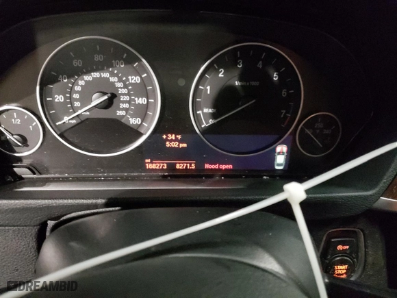 2014 BMW 3 Series 328i xDrive with VIN WBA3B5G50ENS10675, listed as a Copart auction lot 45024915 with 168,273 mi miles and Salvage Title. Bid and sale history available at carsss.com. Image 9.